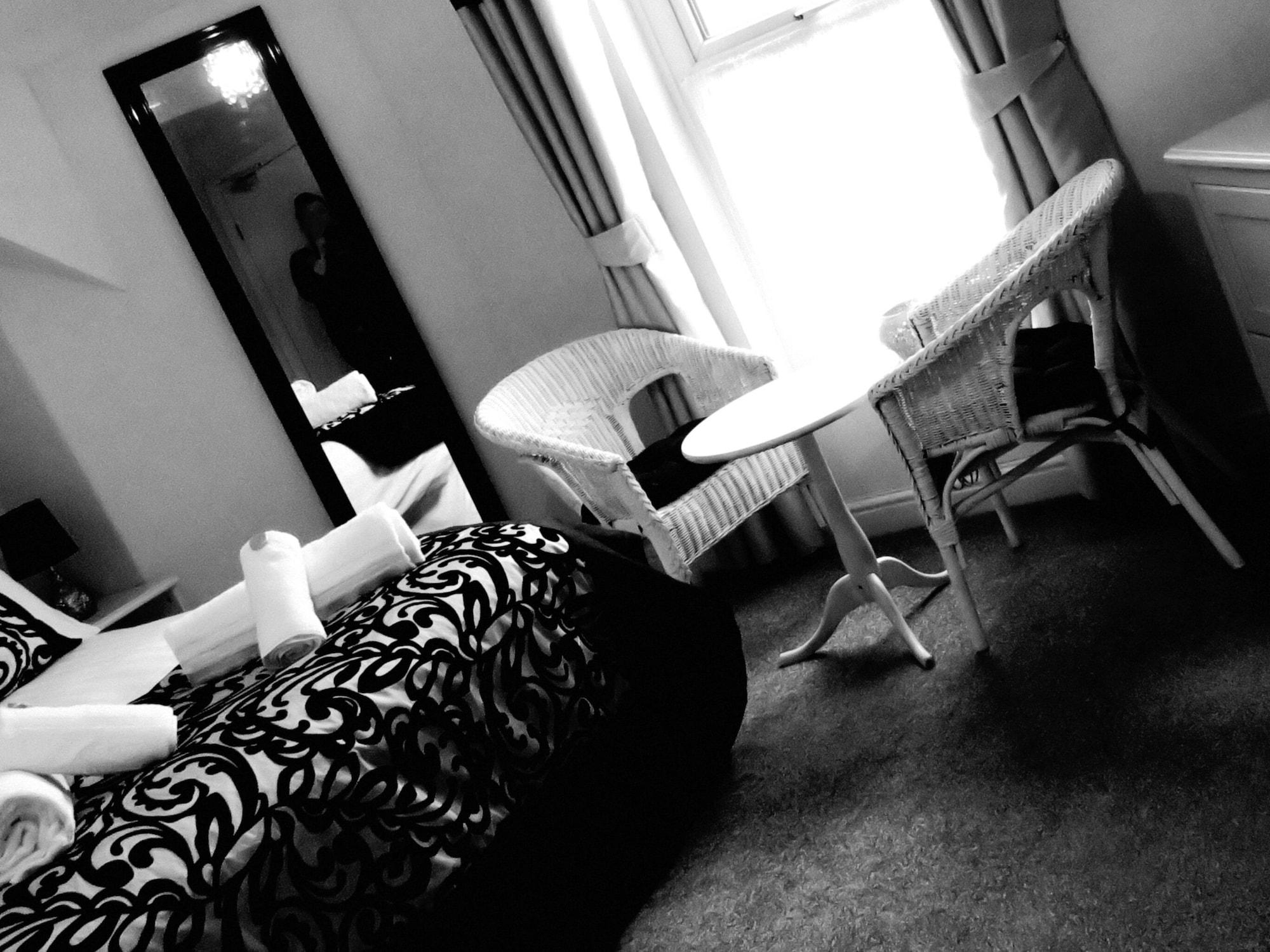 The Heidi Bed & Breakfast Southport Exteriör bild