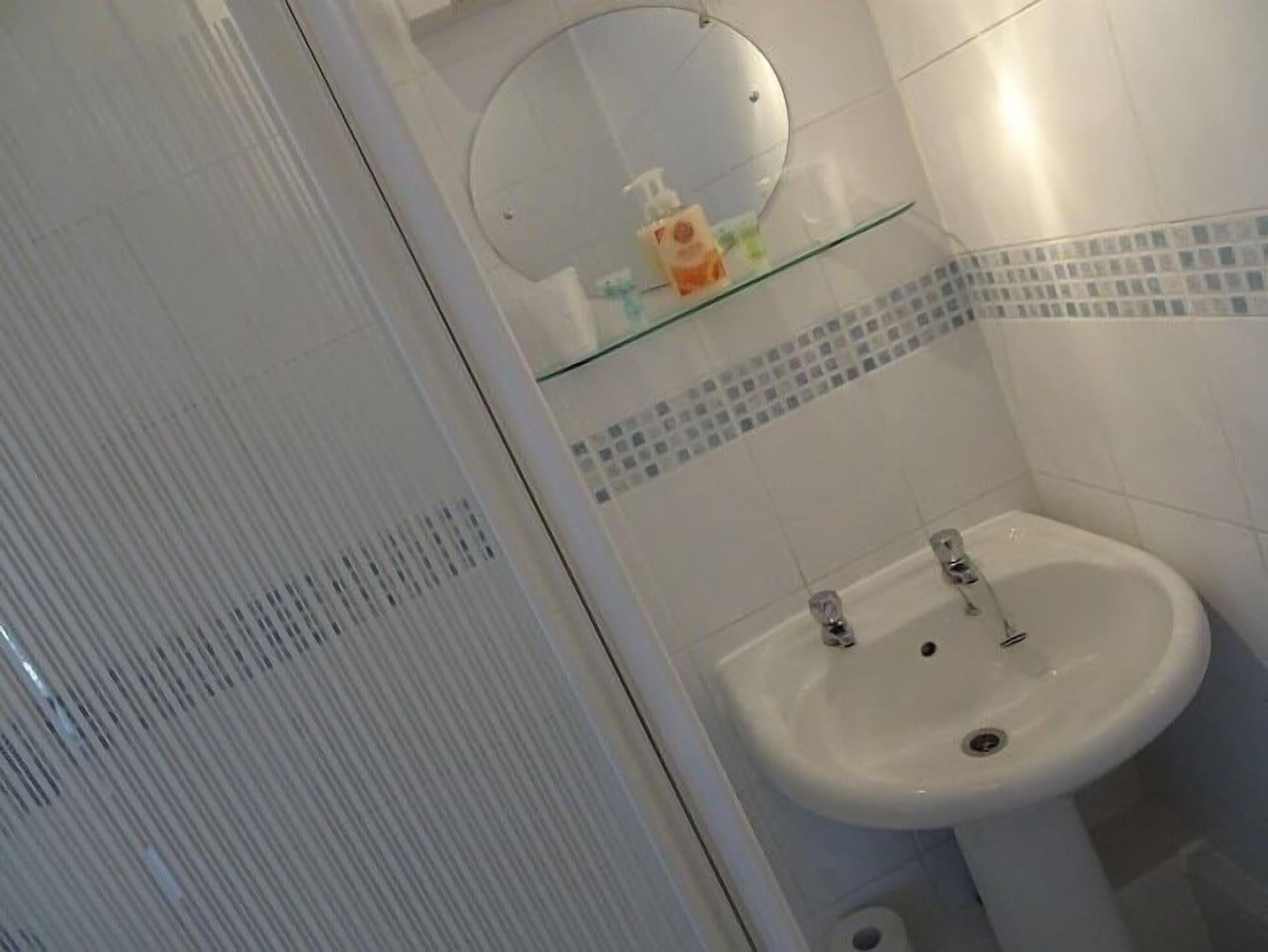 The Heidi Bed & Breakfast Southport Exteriör bild